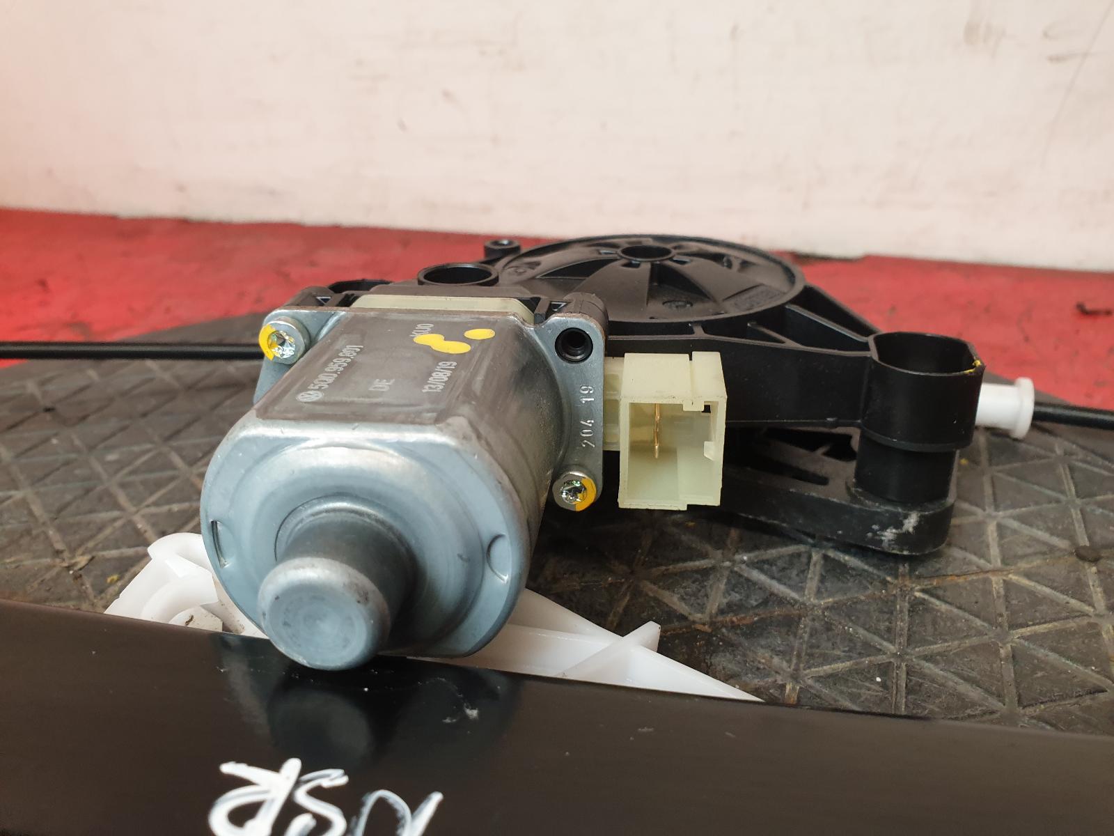 LR Window Regulator Q3 Audi 2019