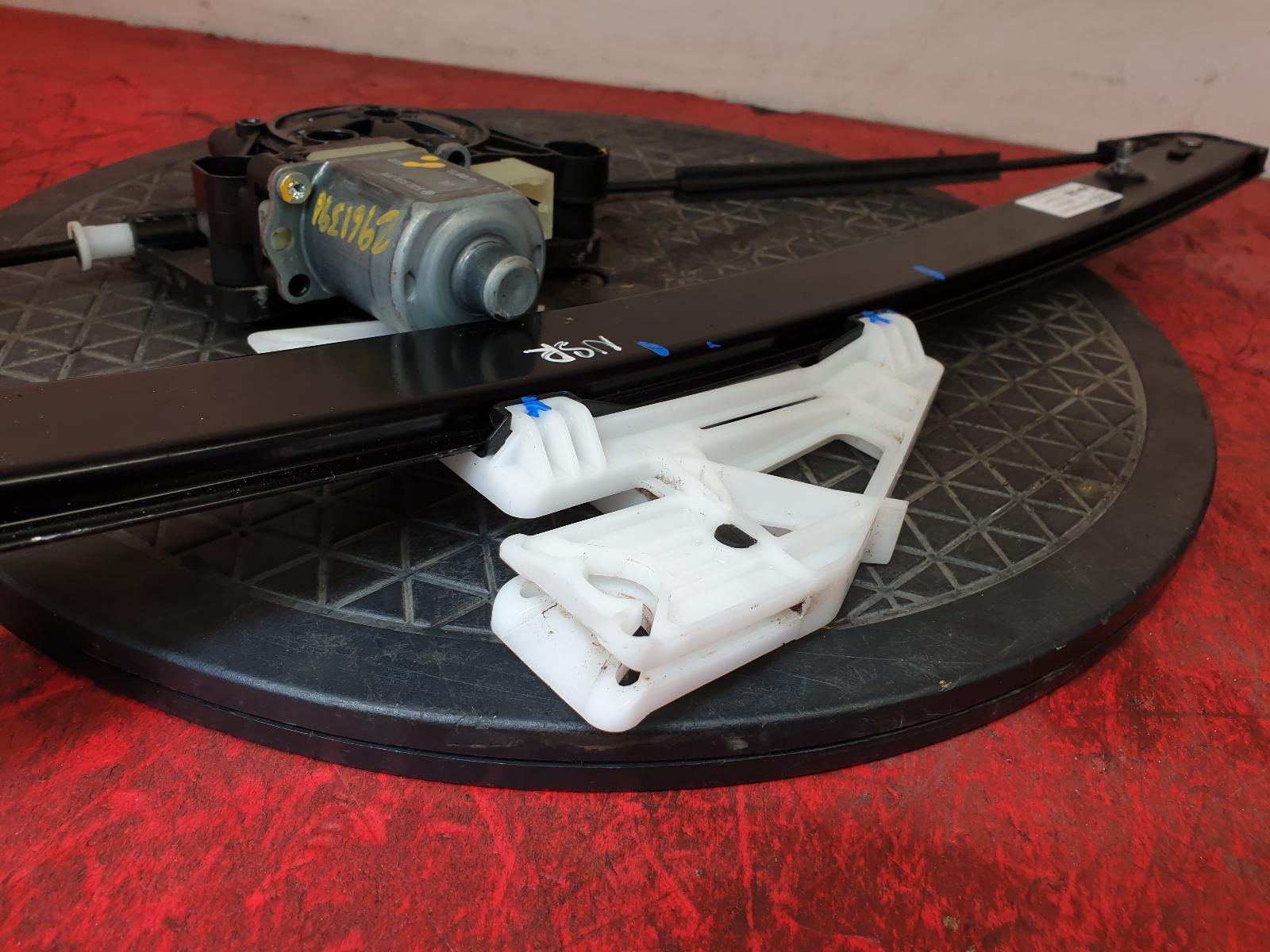 LR Window Regulator Q3 Audi 2019 