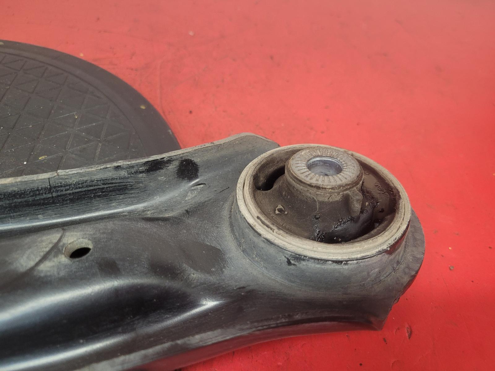 LF Lower Control Arm Q3 Audi 2019