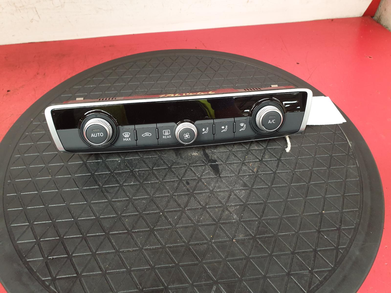 Heater/AC Controller Q3 Audi 2019 