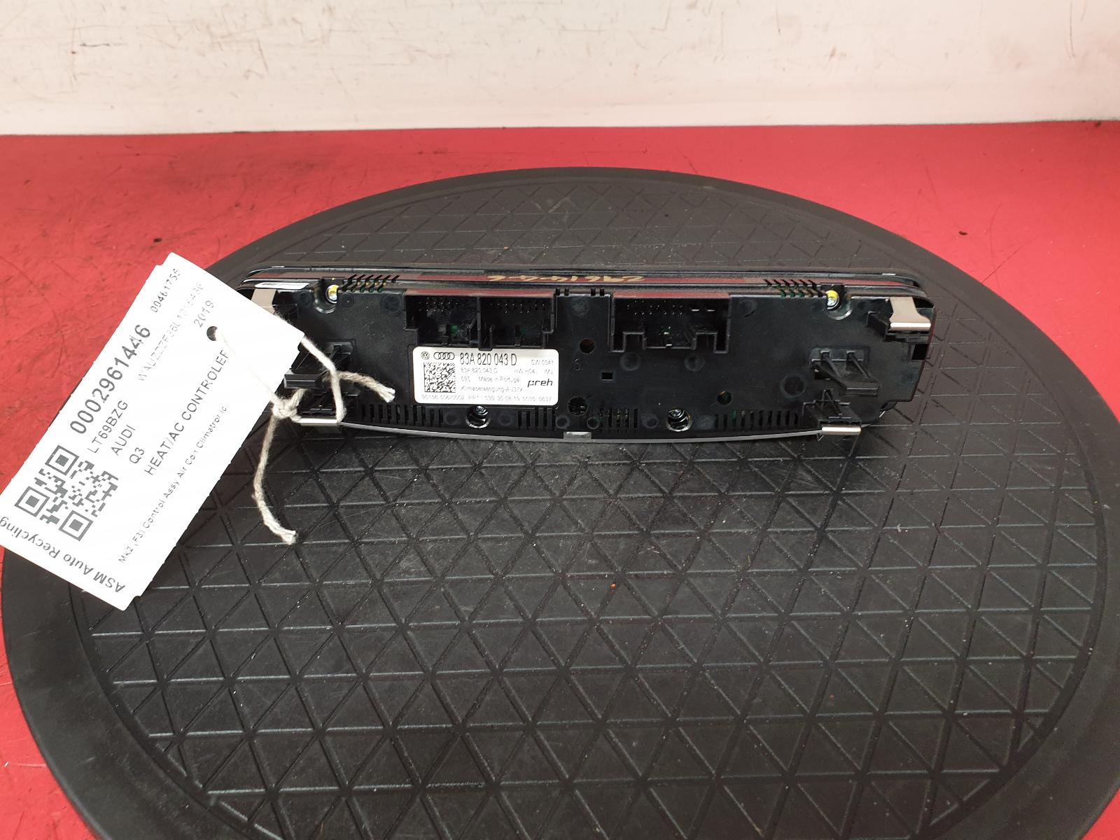 Heater/AC Controller Q3 Audi 2019 