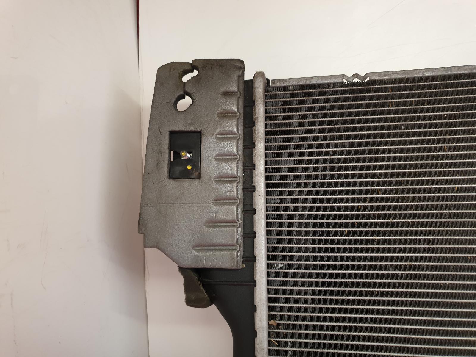 Radiator Xf Jaguar 2013 
