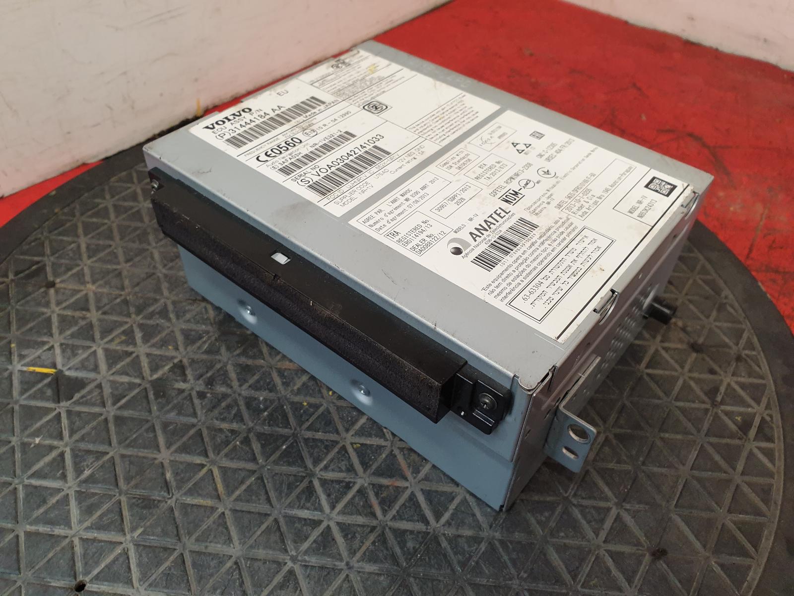 A/V Equipment V70 Volvo 2015