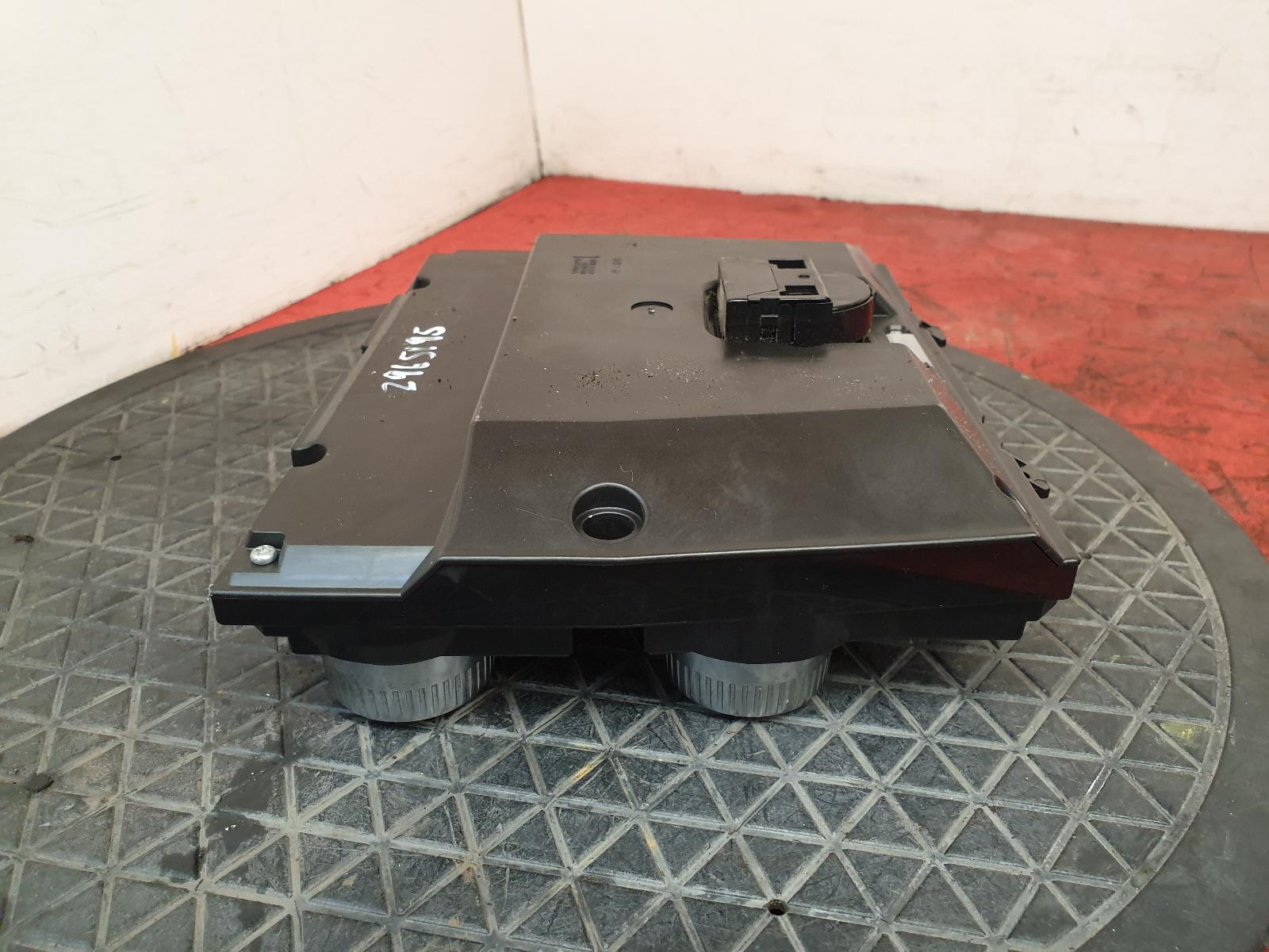 A/V Equipment V70 Volvo 2015