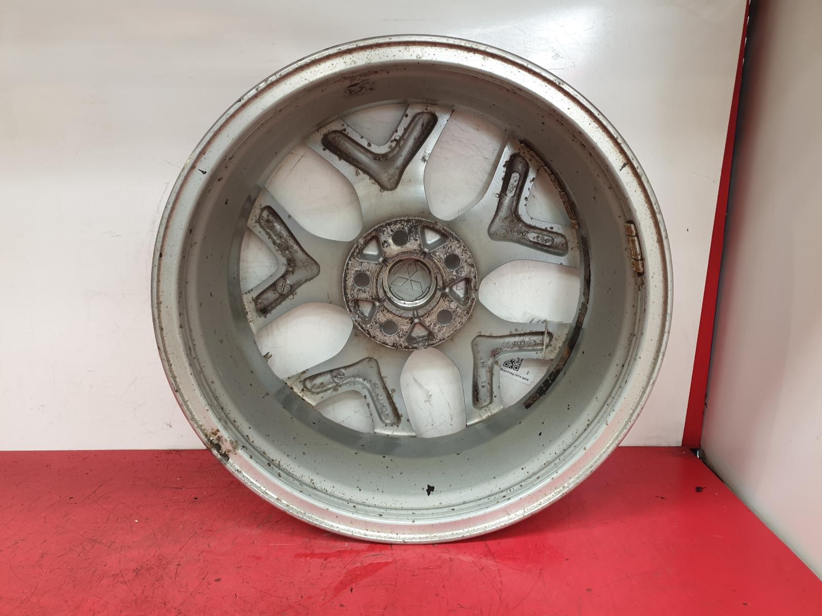 Wheel Outlander Mitsubishi 2015 