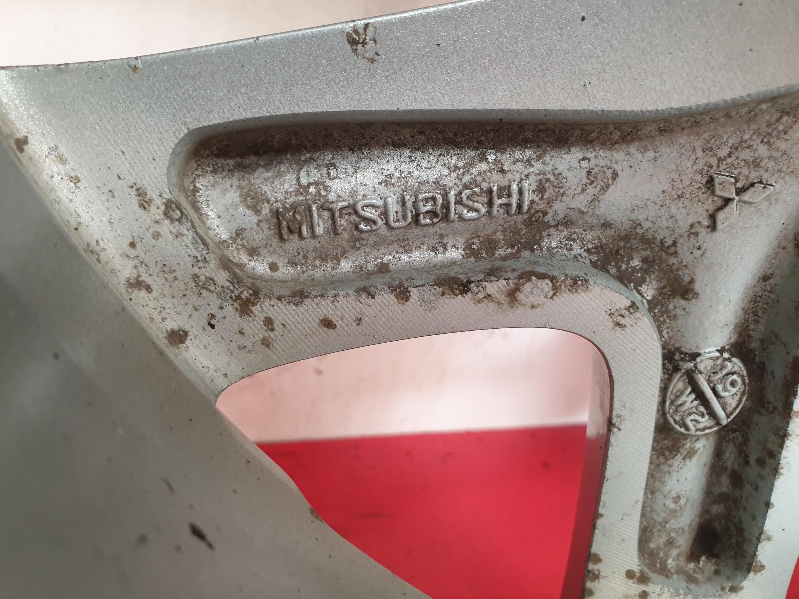 Wheel Outlander Mitsubishi 2015 