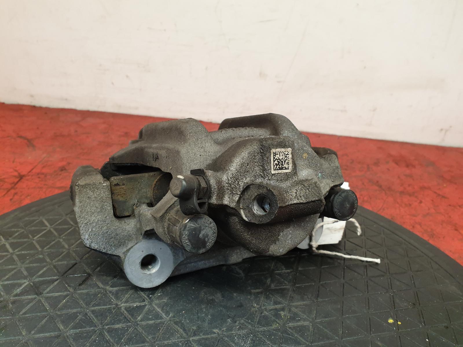 Caliper 1 Series Bmw 2019