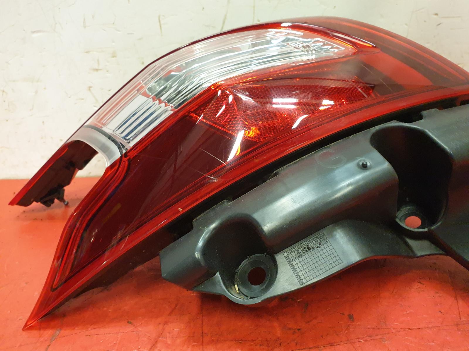L Taillight 308 Peugeot 2015