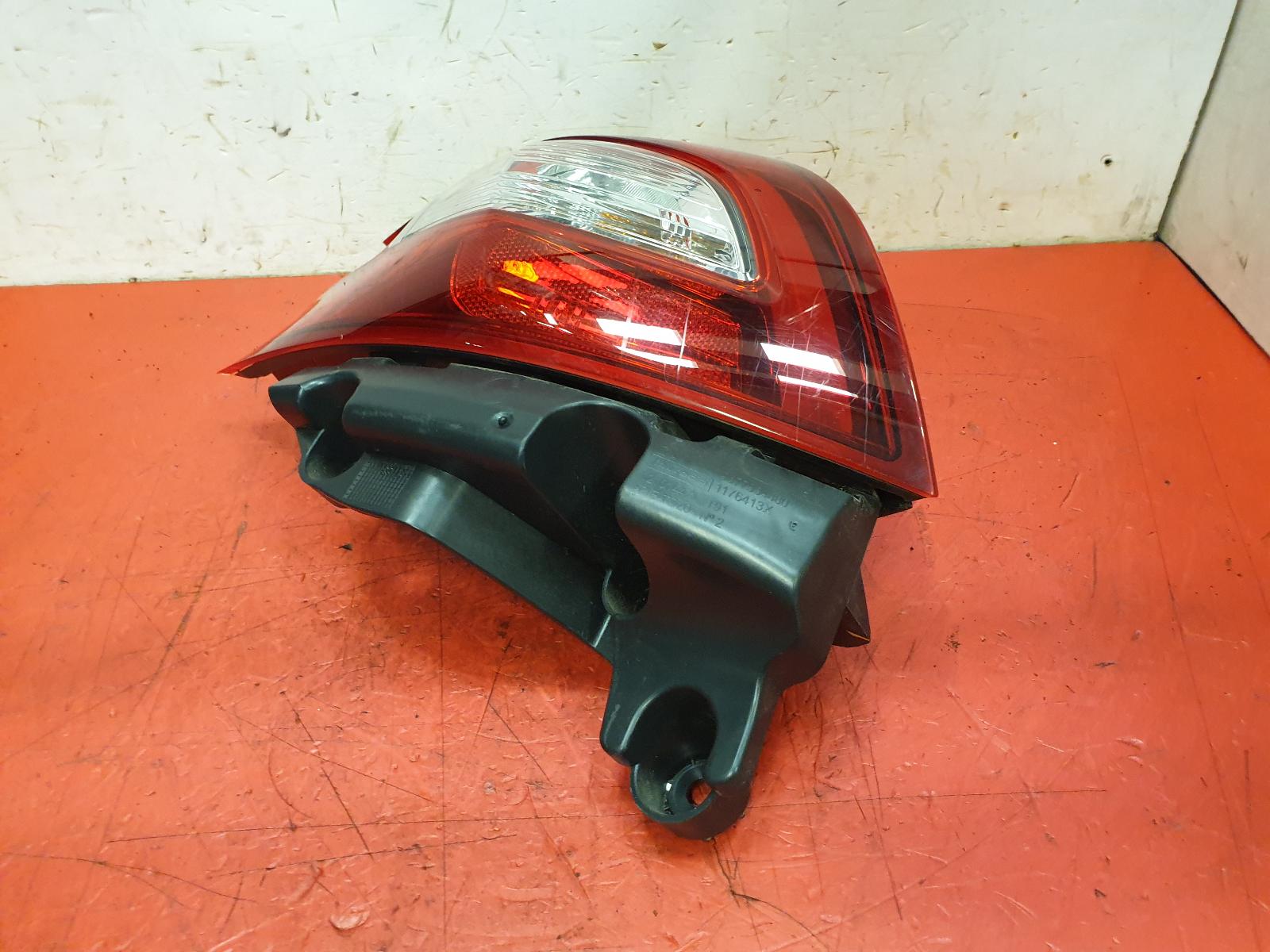 L Taillight 308 Peugeot 2015