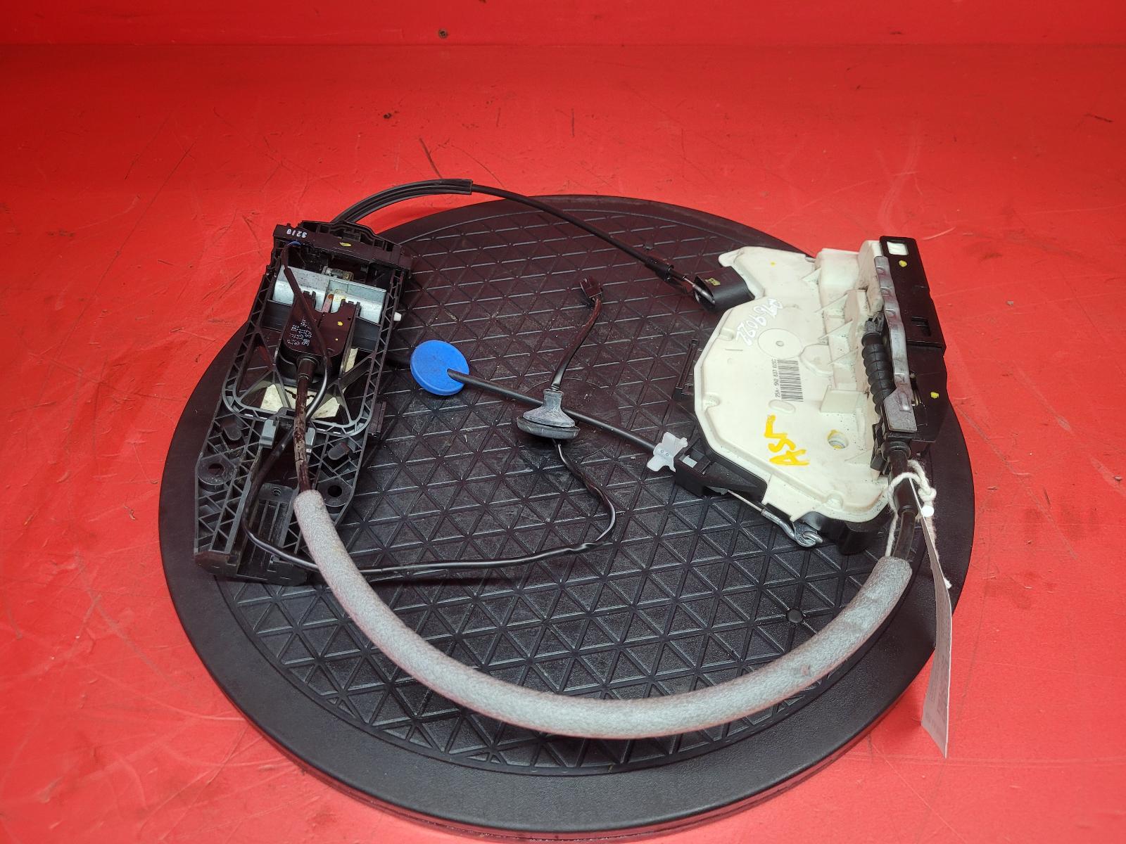 View Auto part Door Lock Assembly Volkswagen Scirocco 2011