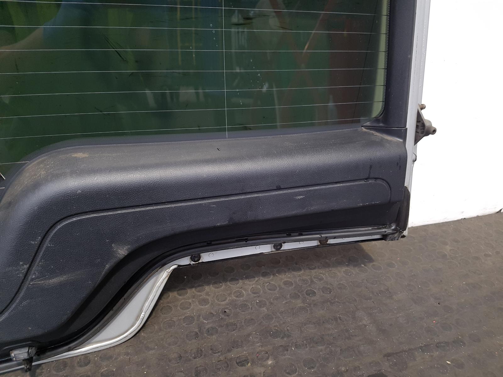 Bootlid/Tailgate Discovery Land Rover 2005