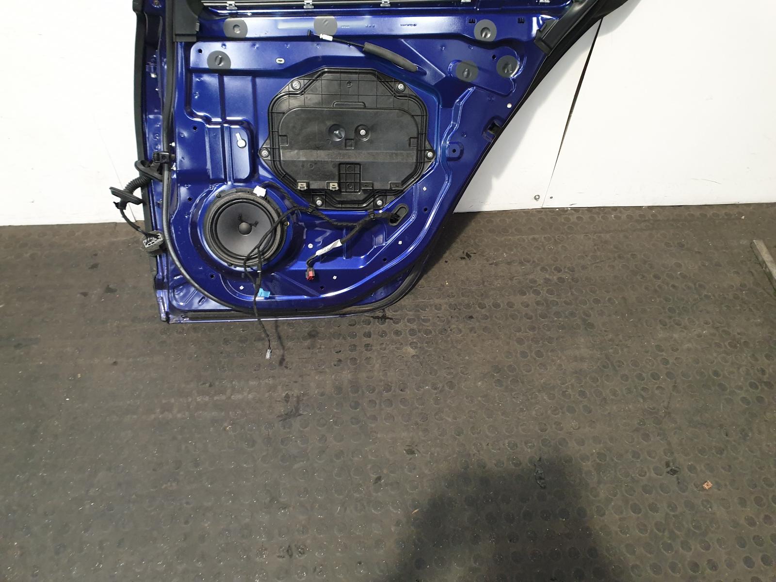 R Rear Door Xf Jaguar 2009