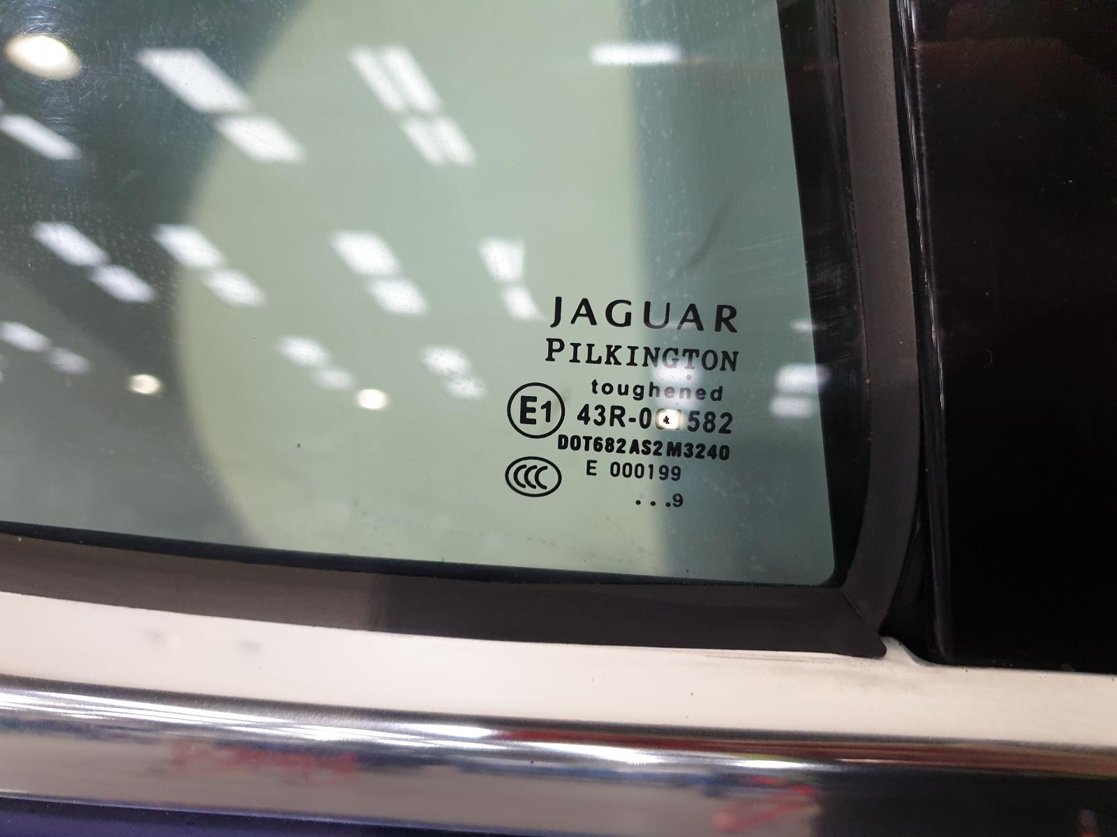 R Rear Door Xf Jaguar 2009