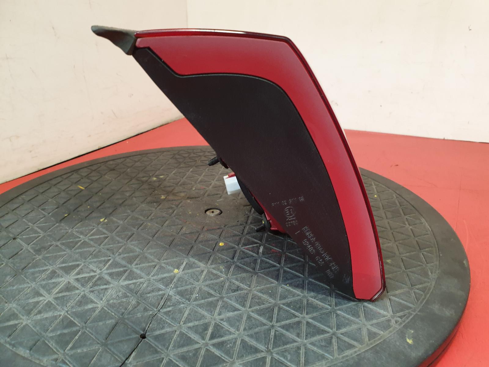 L Taillight Niro Kia 2021
