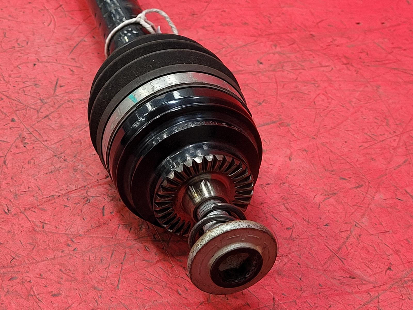 View Auto part Left Driveshaft Bmw I3 2015