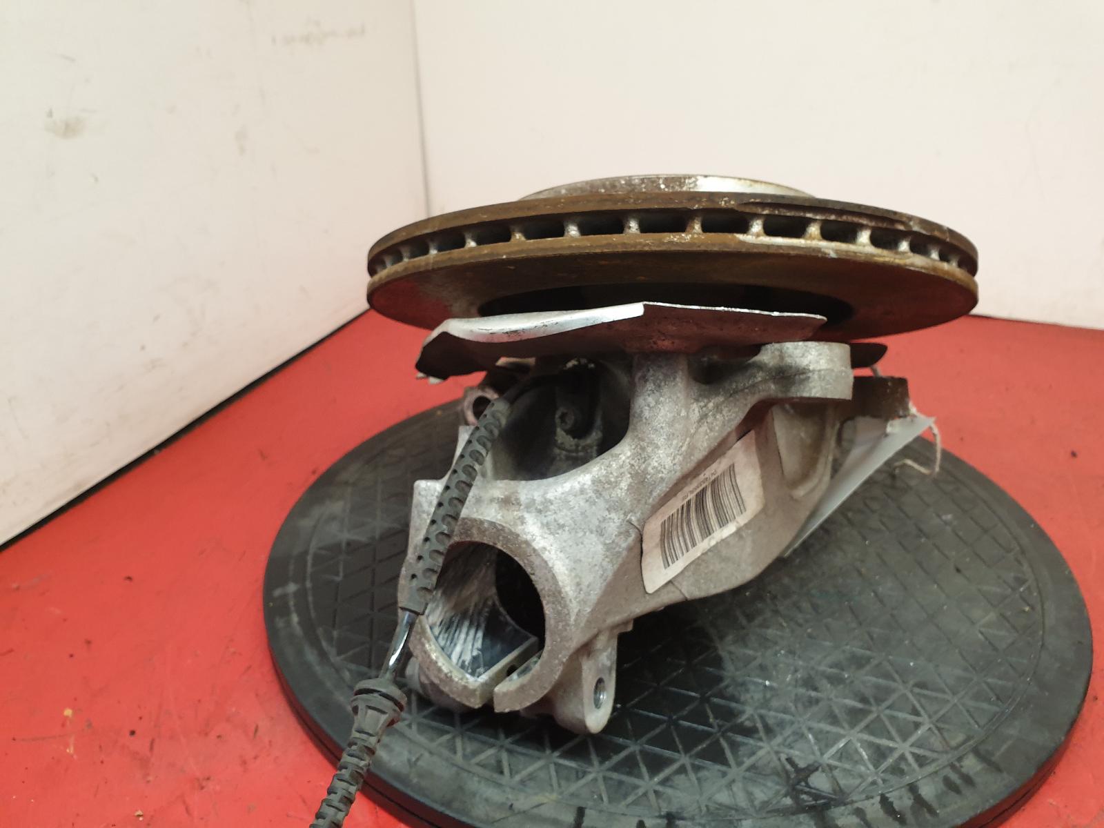 View Auto part RF Hub/Stub Axle Assembly Bmw I3 2015