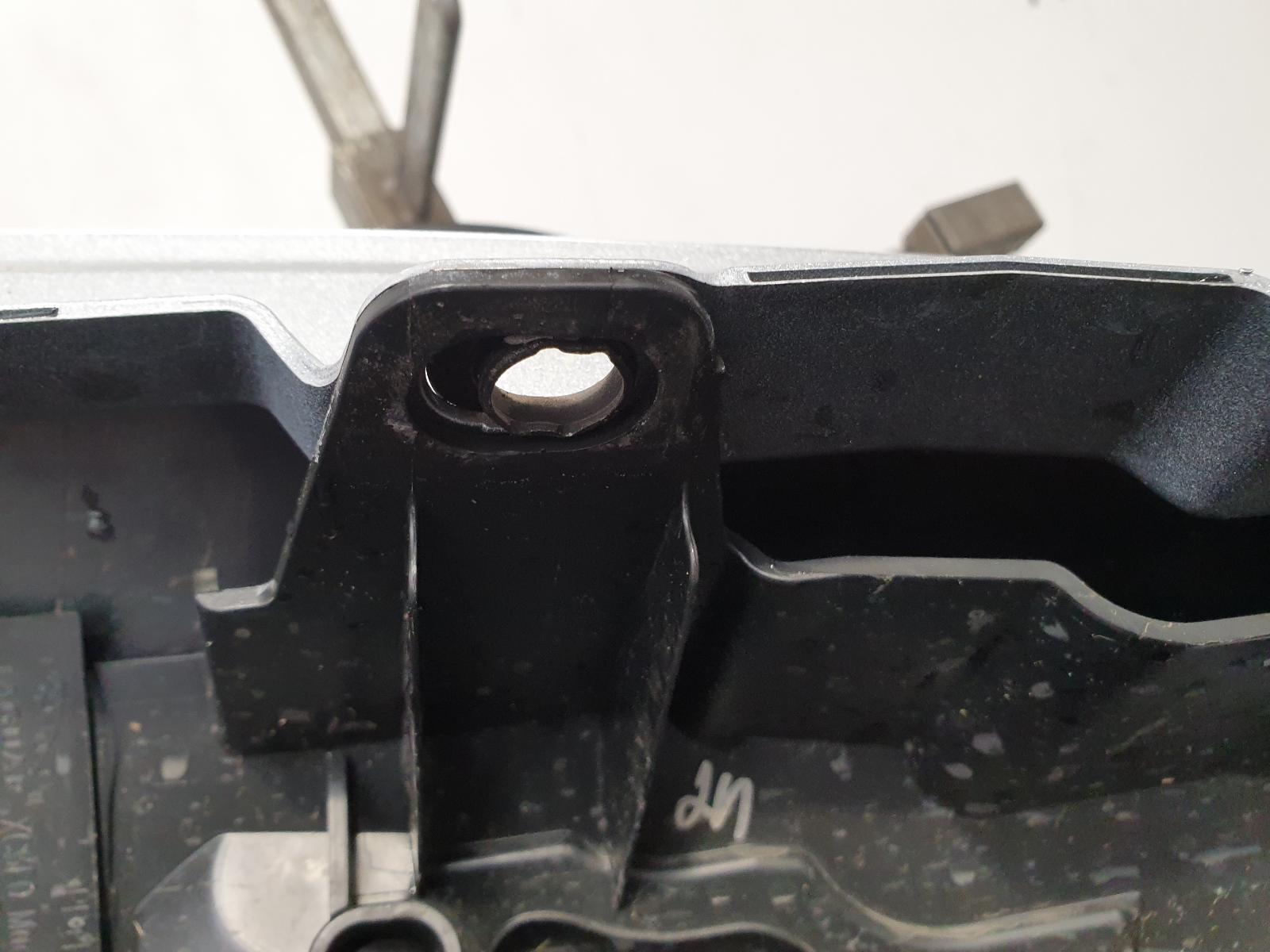 L Wing I-pace Jaguar 2019 