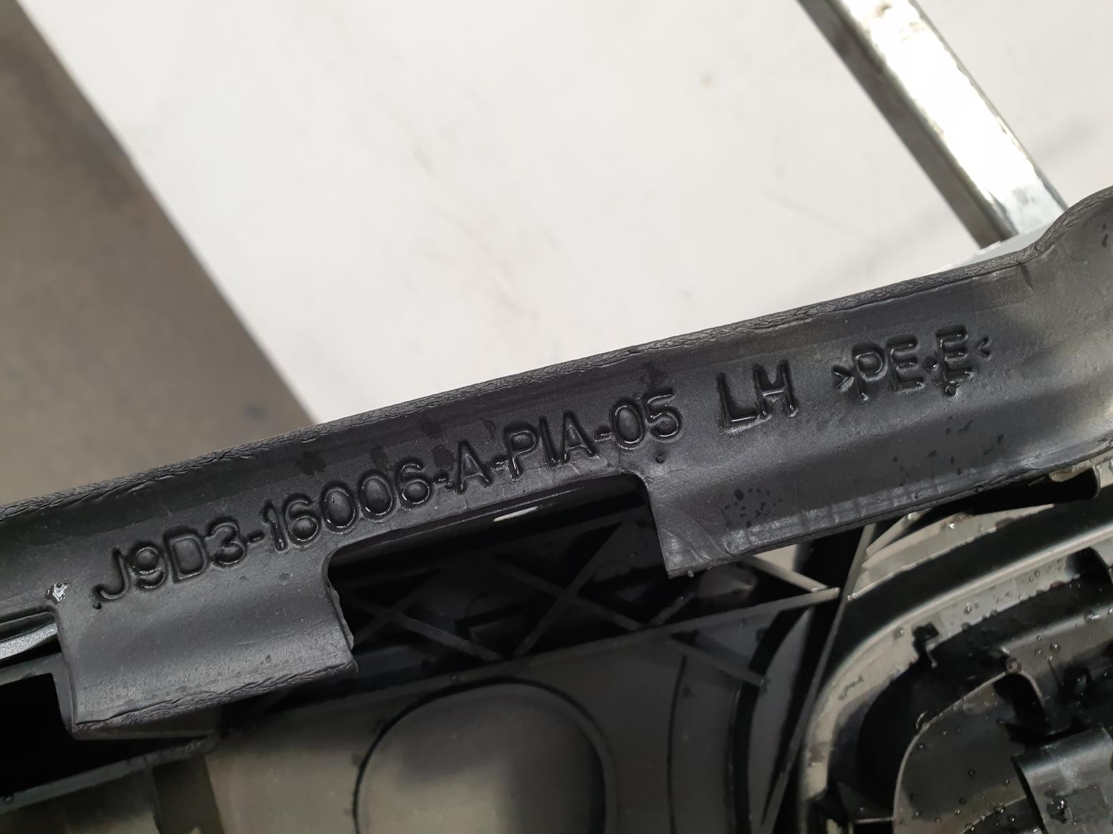 L Wing I-pace Jaguar 2019 