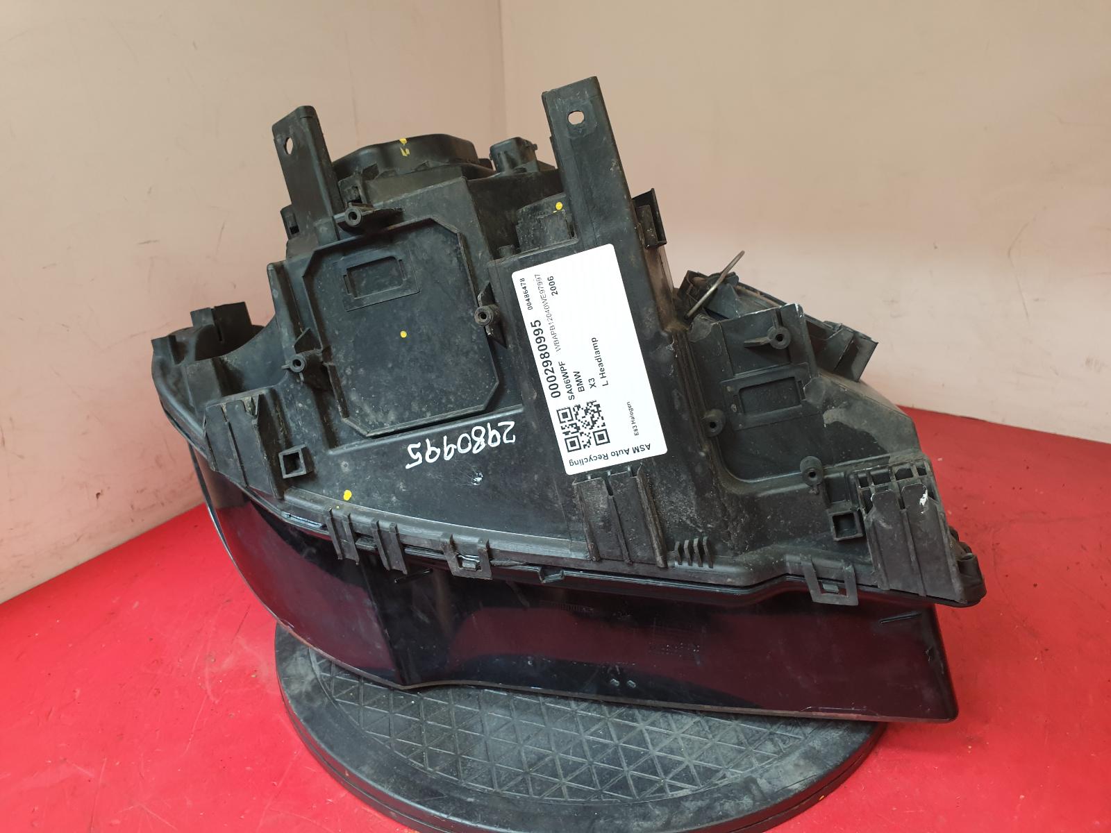 L Headlamp X3 Bmw 2006 