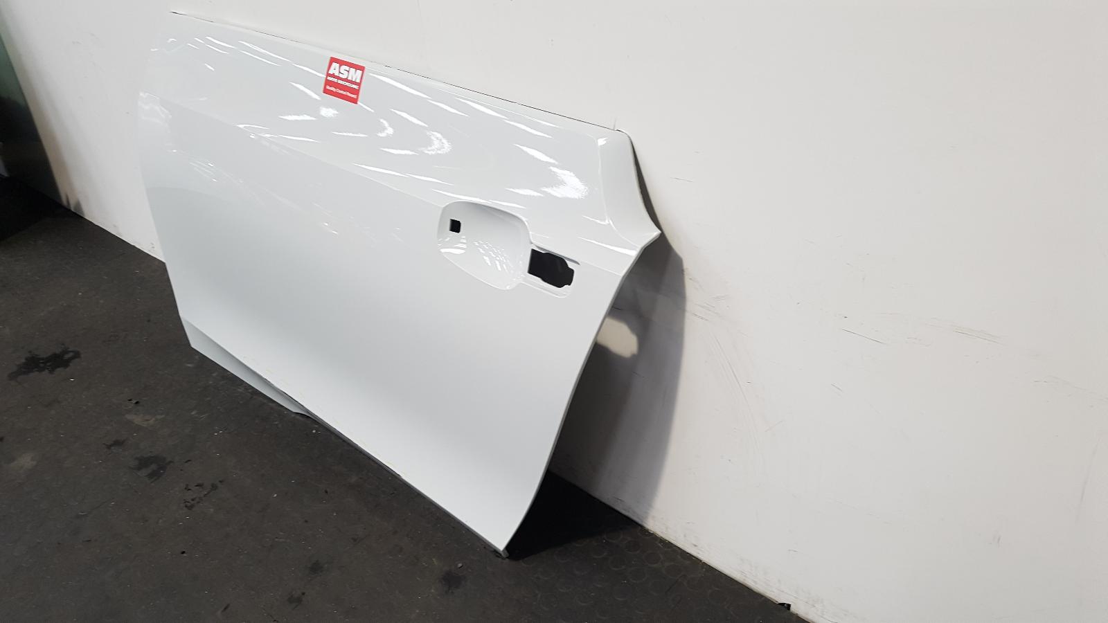 L Front Door I3 Bmw 2018 