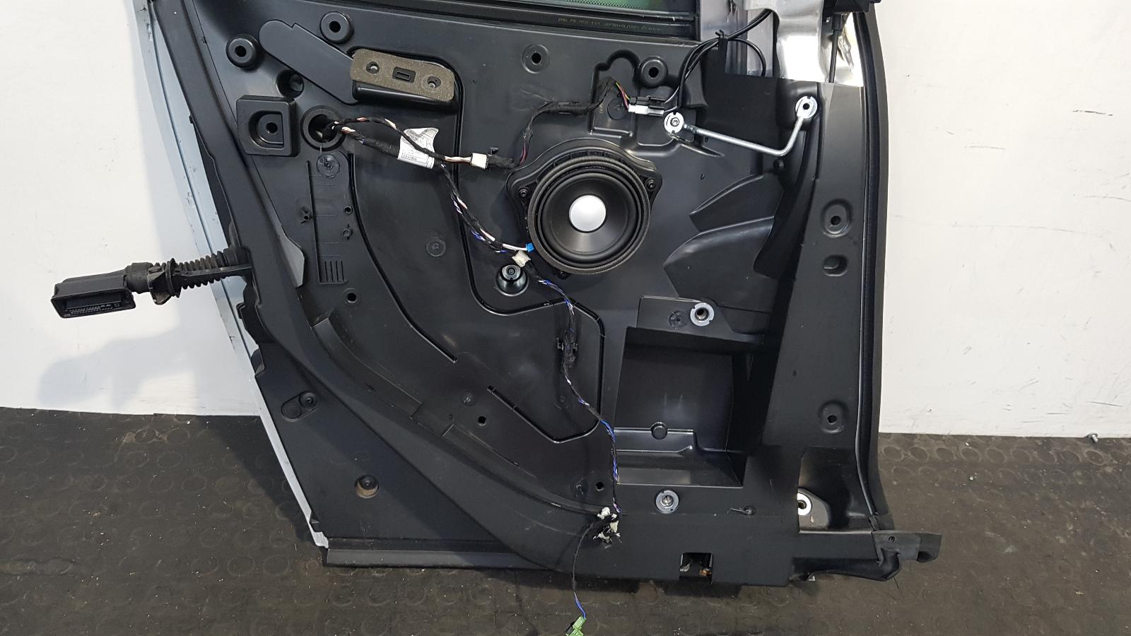 View Auto part L Rear Door Bmw I3 2018