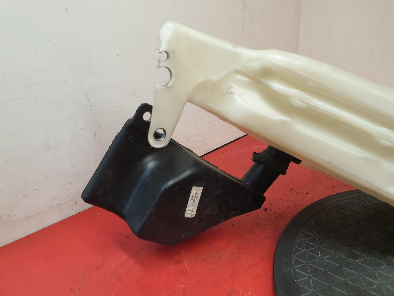 Washer Bottle A4 Audi 2014 