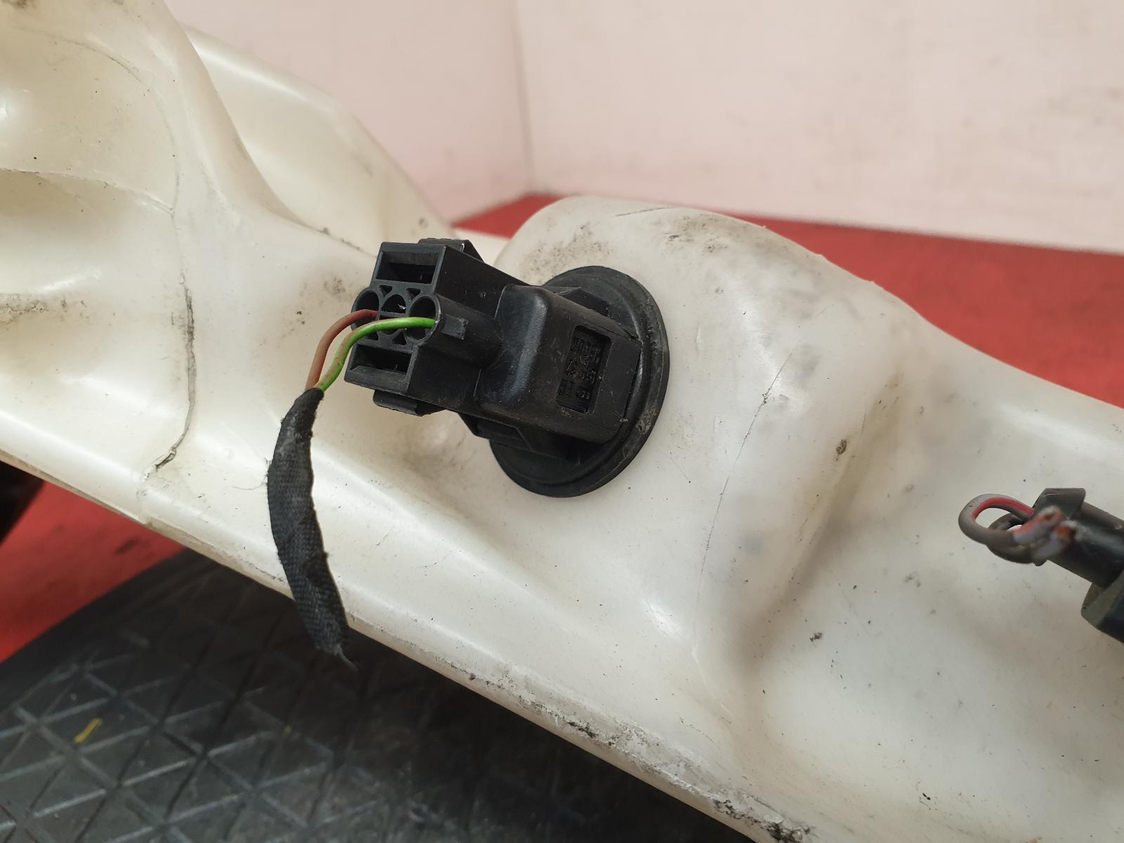 Washer Bottle A4 Audi 2014 