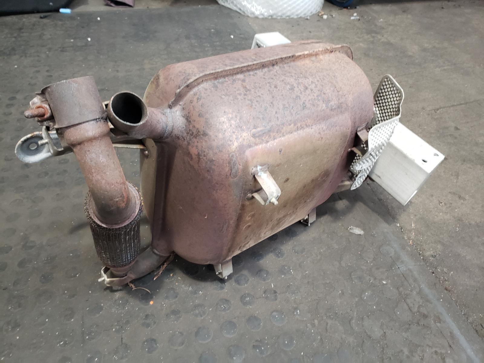 View Auto part Exhaust System Bmw I3 2014