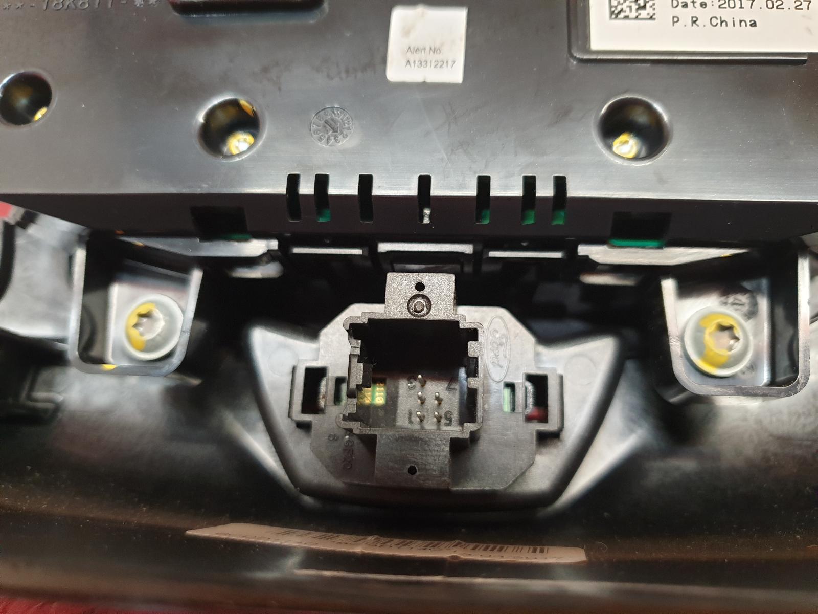 A/V Equipment Transit Connect Ford 2017 