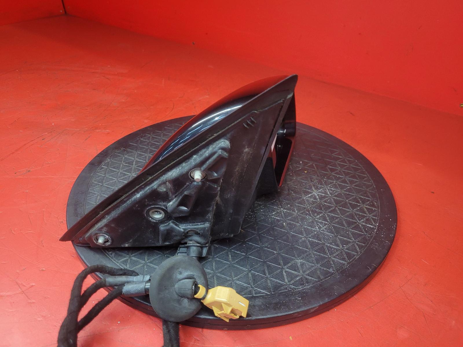 R Door Mirror A8 Audi 2006