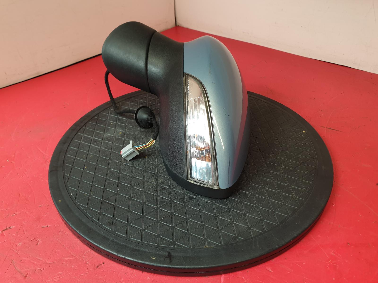 L Door Mirror Fiesta Ford 2009 