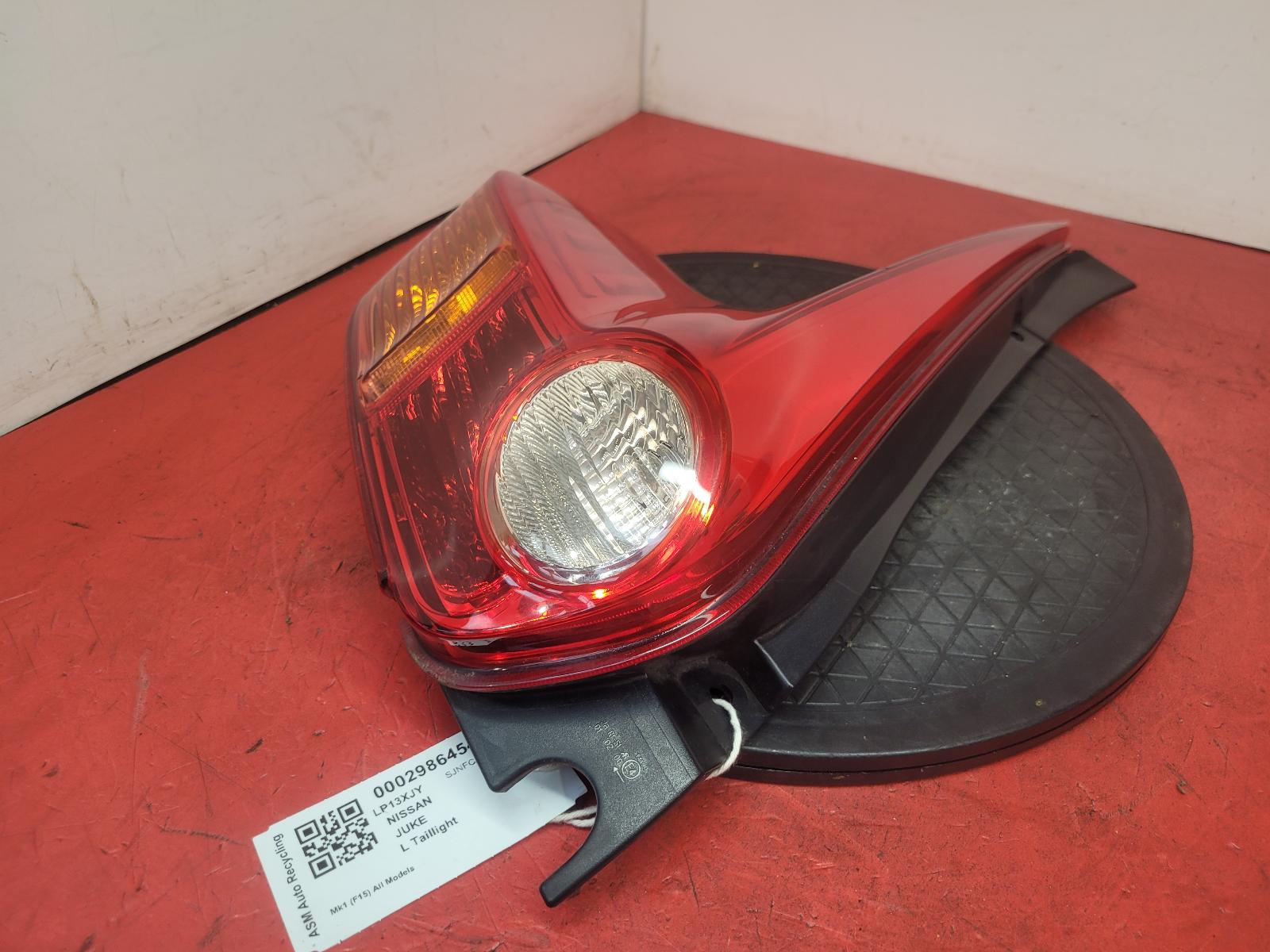 L Taillight Juke Nissan 2013