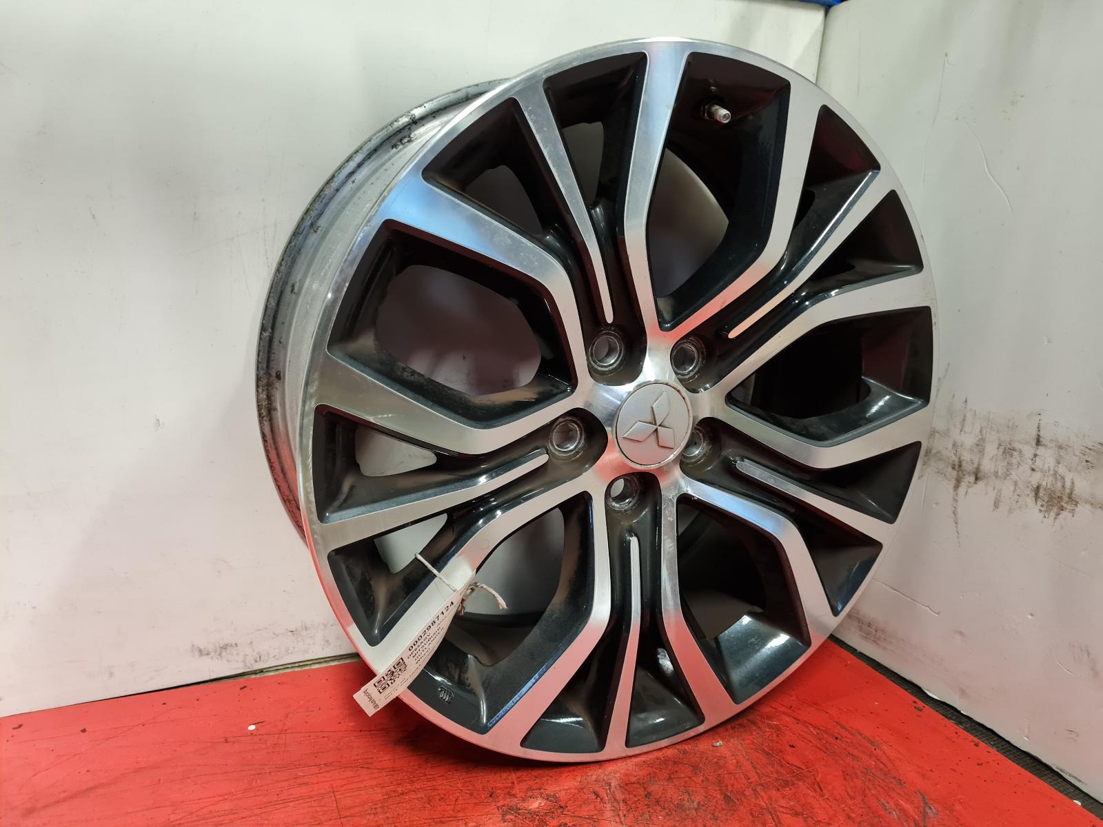 Wheel Outlander Mitsubishi 2015