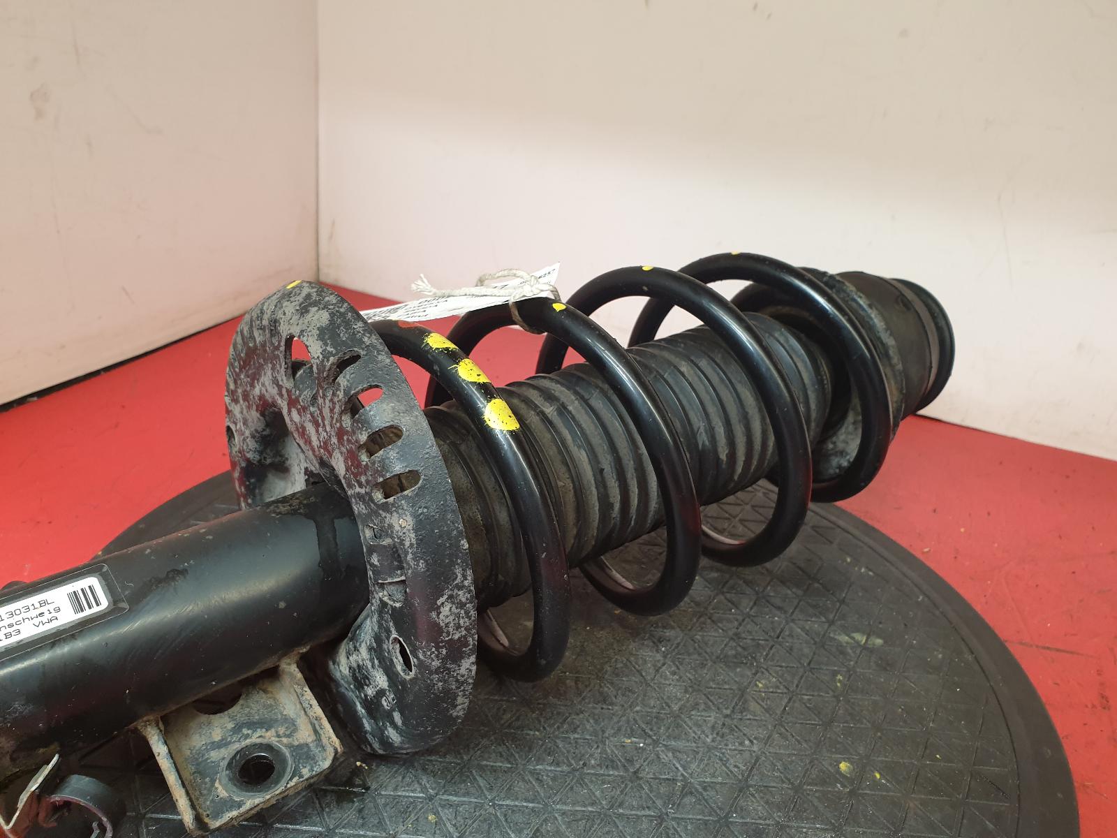 RF Strut Fabia Skoda 2011
