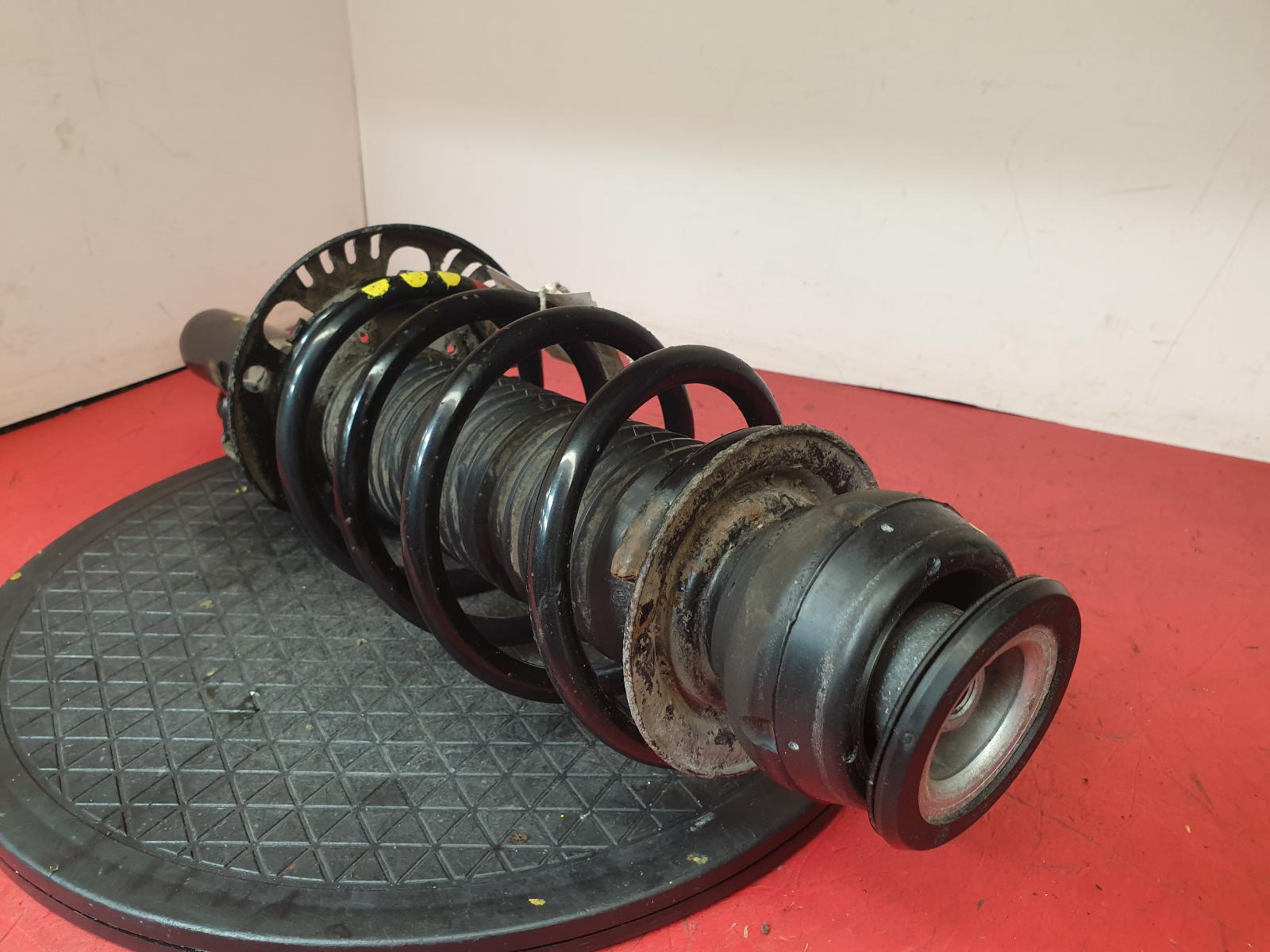 RF Strut Fabia Skoda 2011