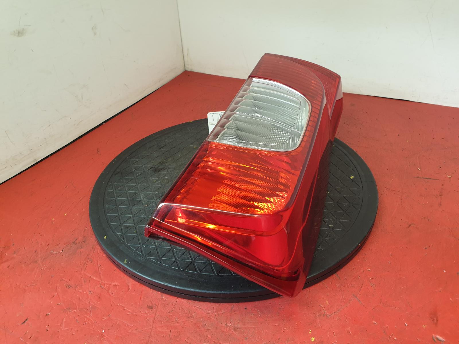 L Taillight Bipper Peugeot 2014