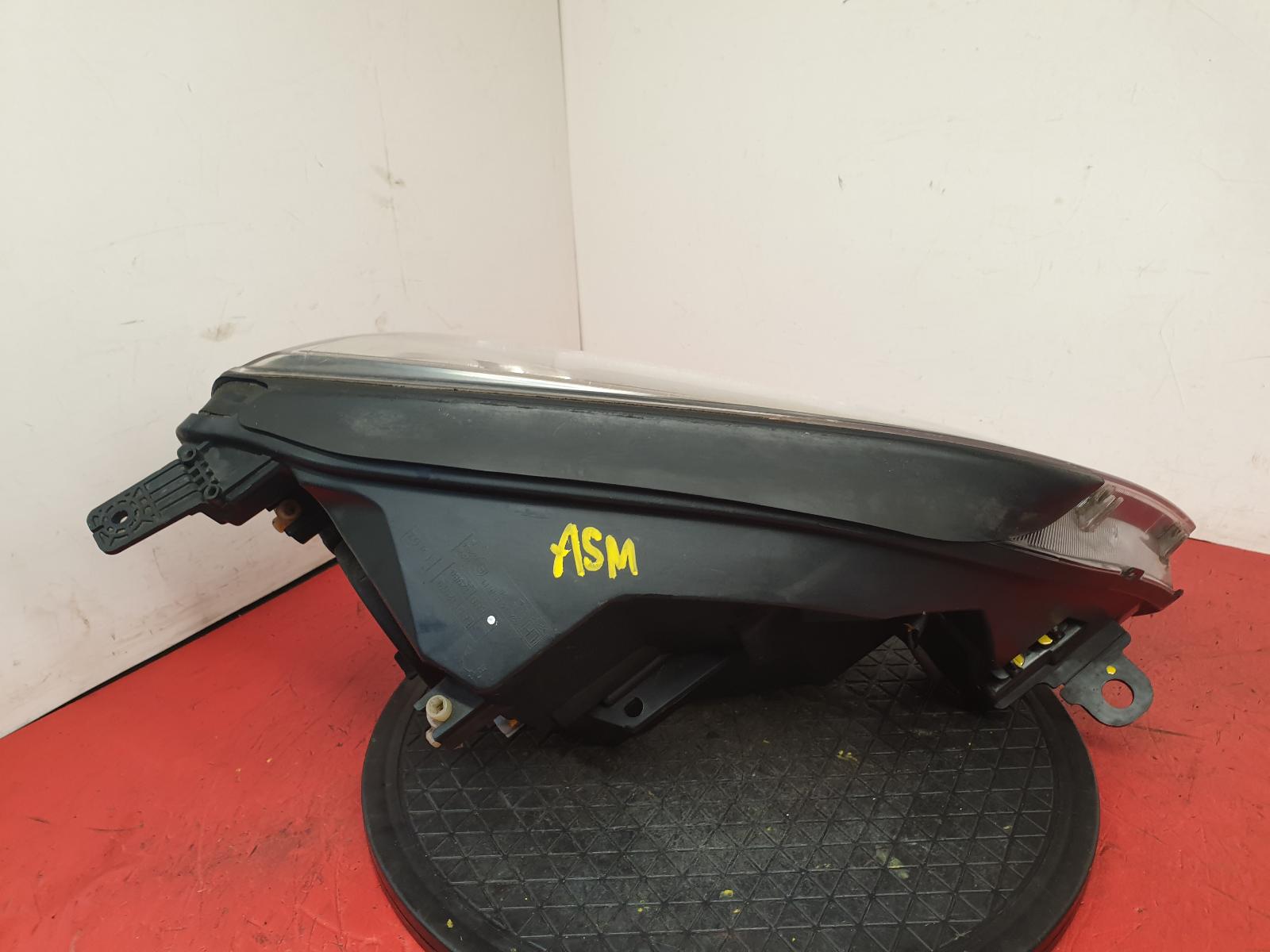 L Headlamp Orlando Chevrolet 2011 