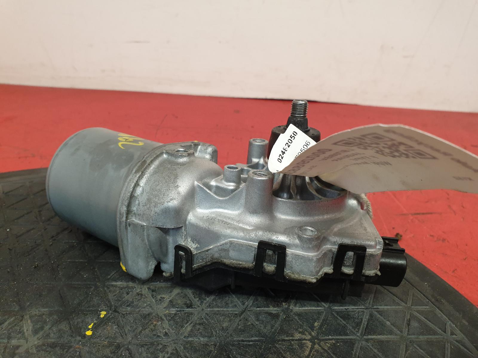 Wiper Motor Front F Type Jaguar 2020
