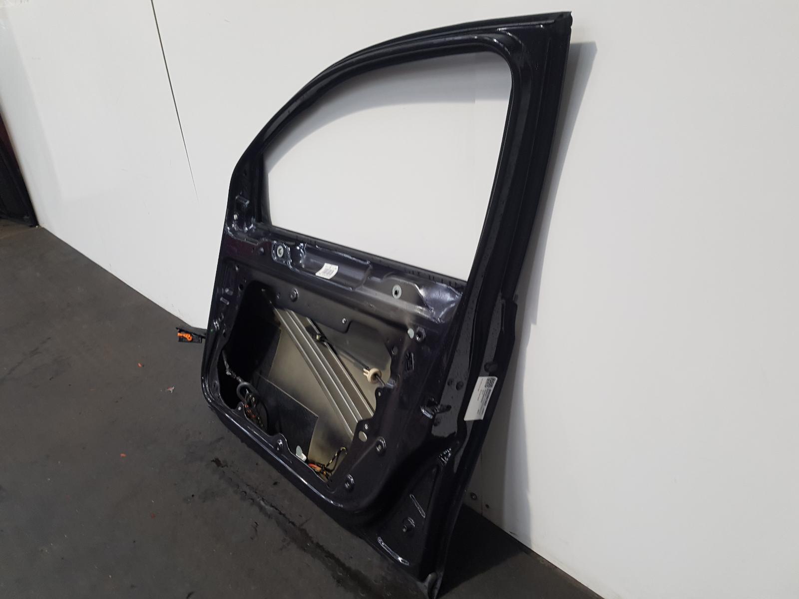 R Front Door Golf Volkswagen 2010 