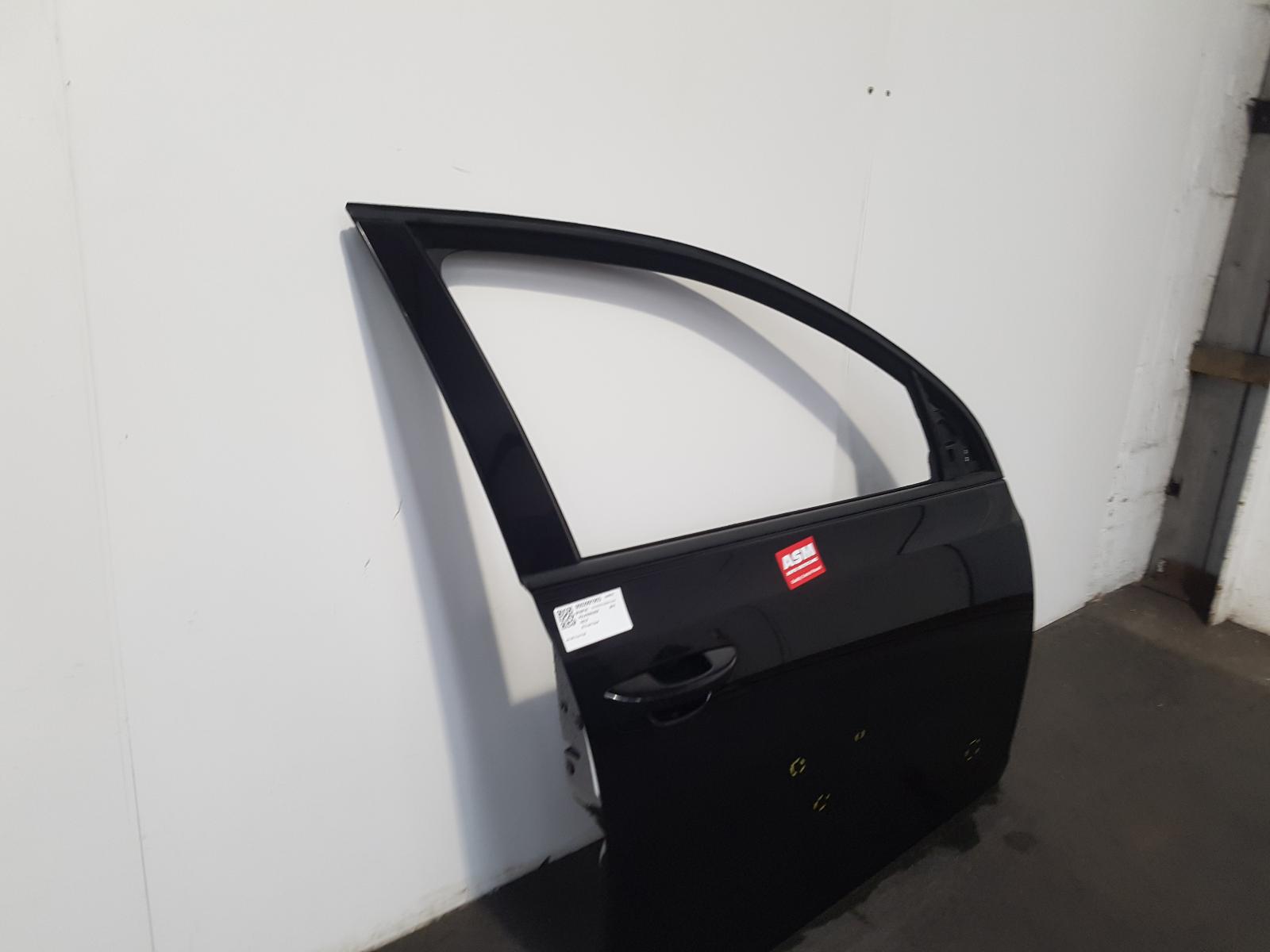 R Front Door Golf Volkswagen 2010 