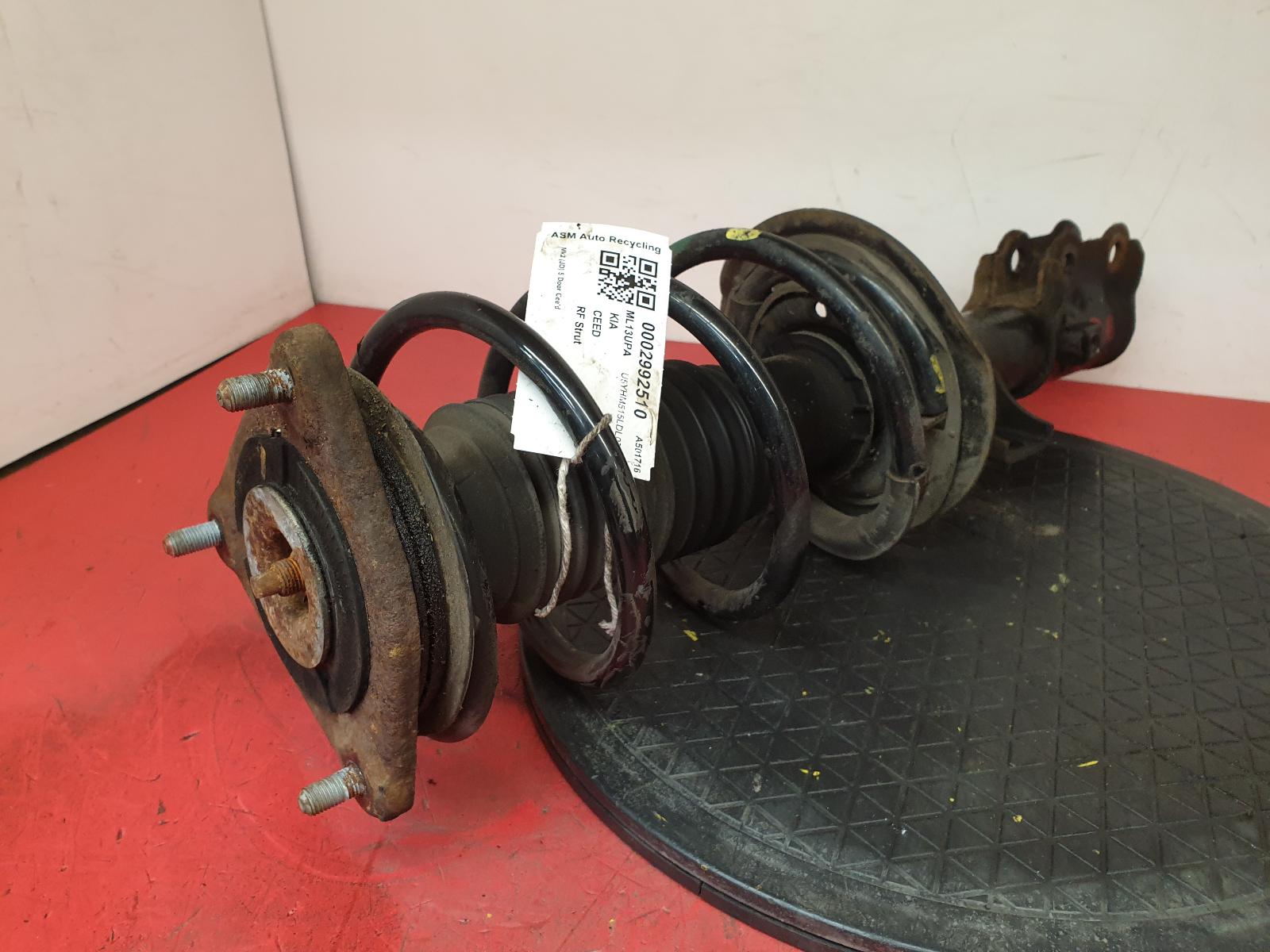 RF Strut Ceed Kia 2013 