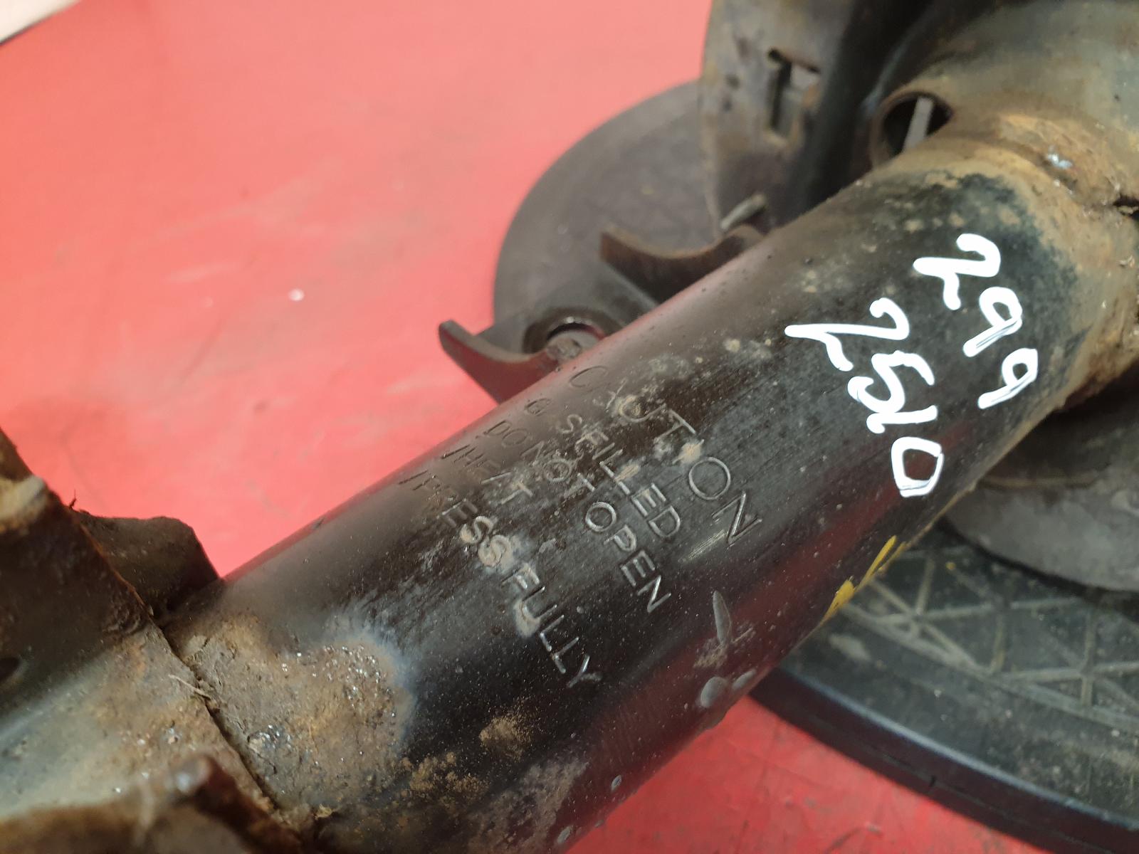 RF Strut Ceed Kia 2013 