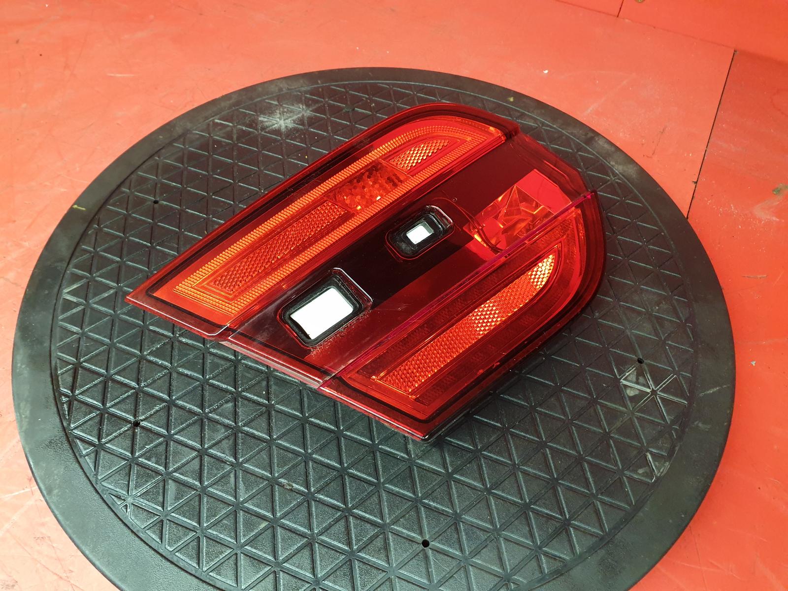 L Taillight Xf Jaguar 2012