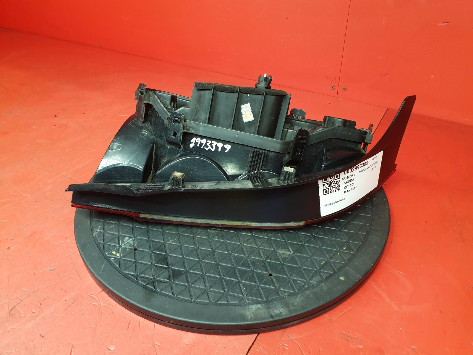 R Taillight Citigo Skoda 2014