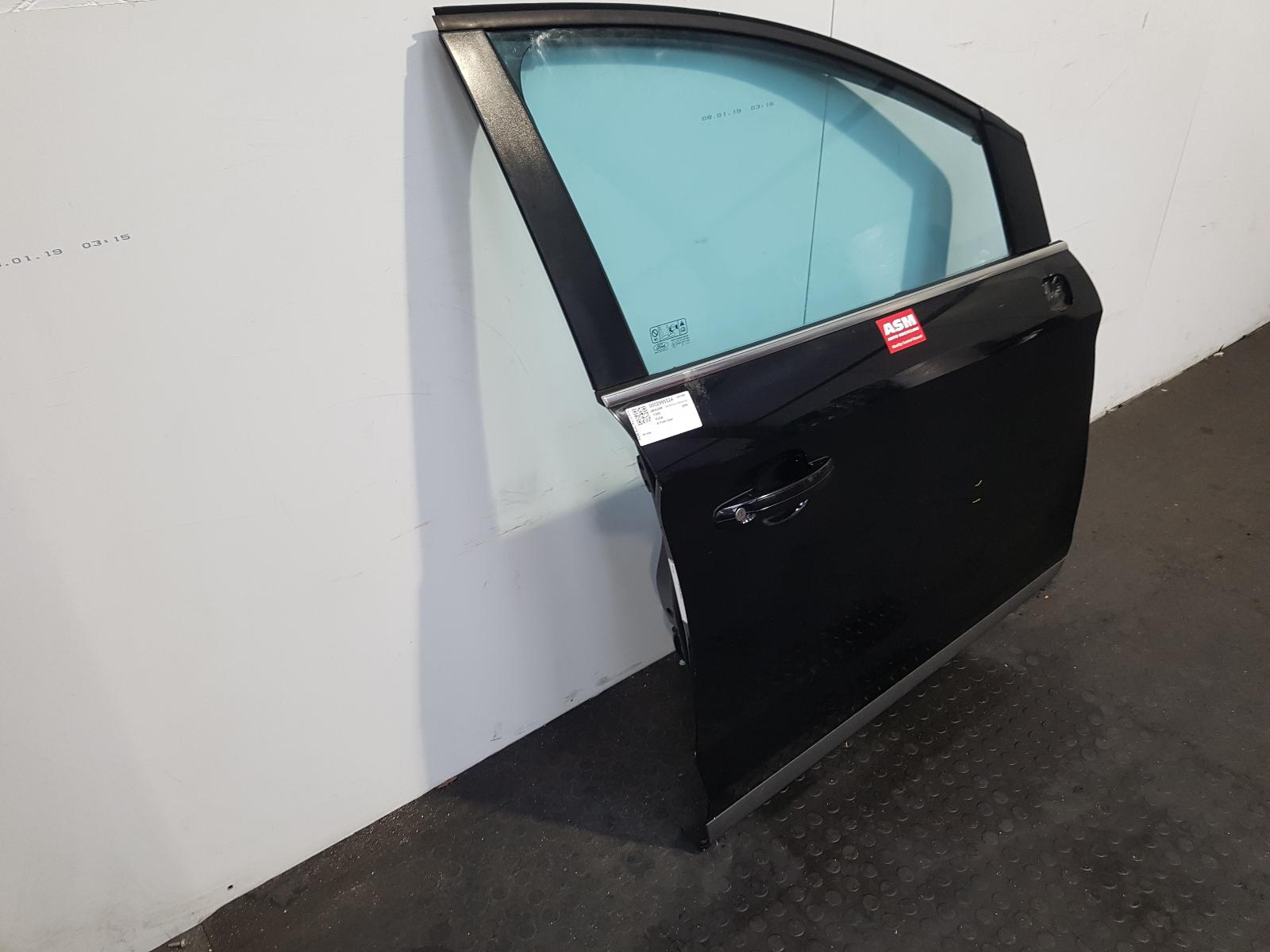 R Front Door Kuga Ford 2009