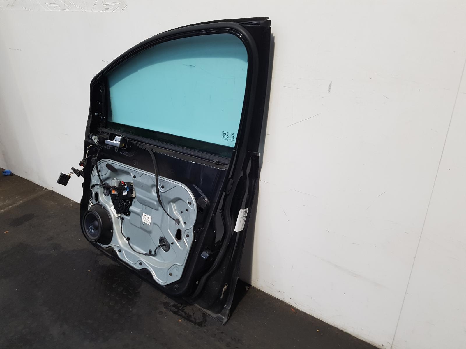 R Front Door Kuga Ford 2009 