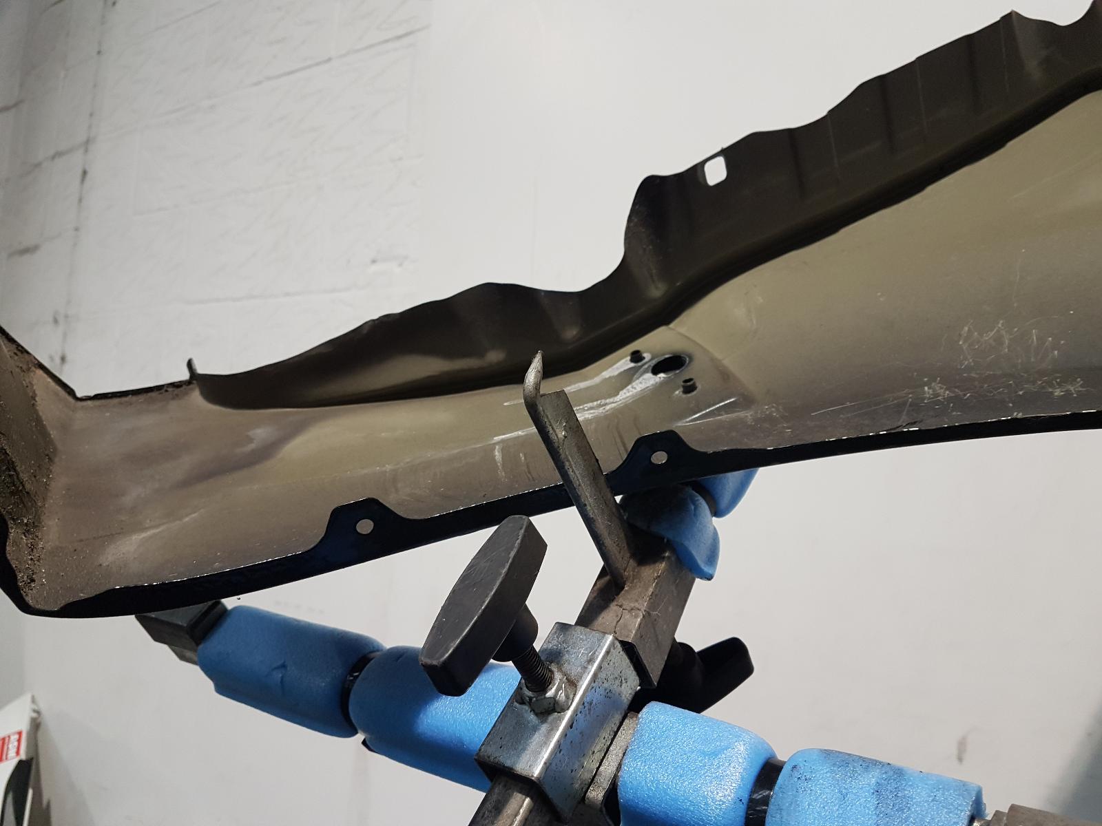 L Wing Galaxy Ford 2015 