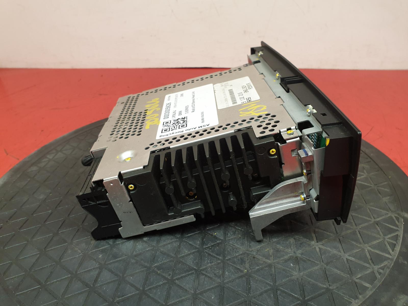 A/V Equipment 3 Series Bmw 2006 