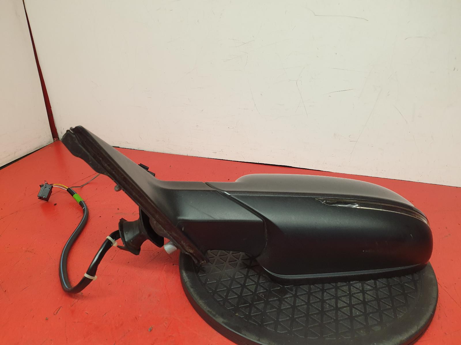 L Door Mirror A4 Audi 2014