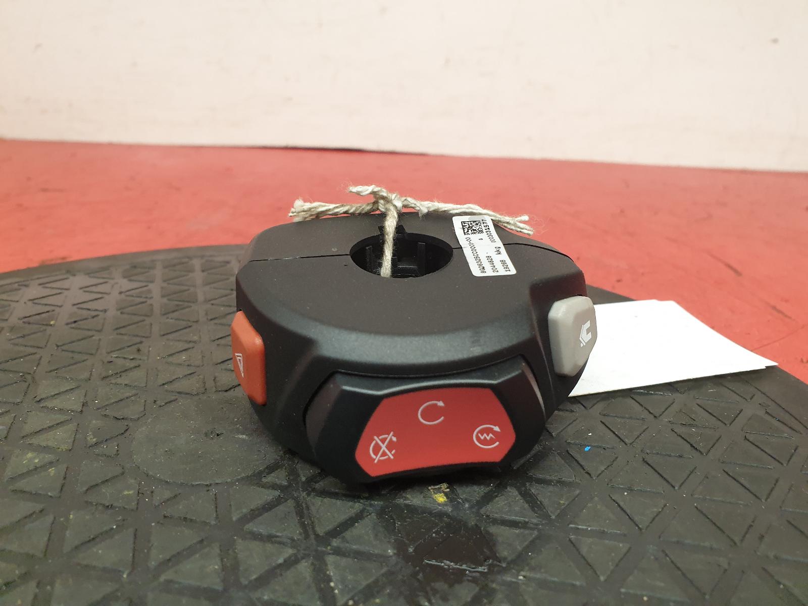 RH Switch Gear Street Triple 765 Triumph 2021 